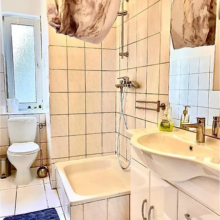 Geraeumige Im Herzen Kassels *